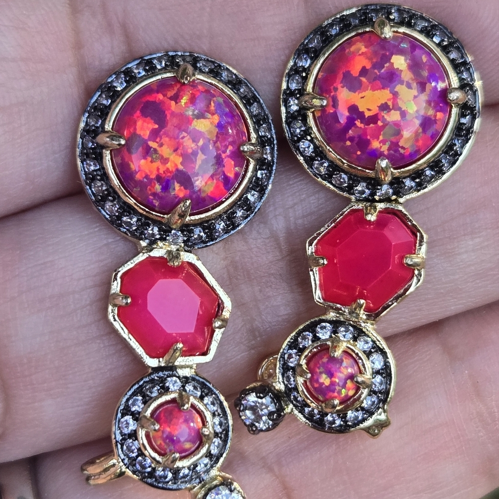 Kendra Scott Ear Climbers 💗
